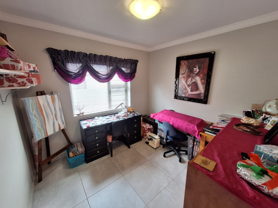 3 Bedroom Property for Sale in Fountains Estate Eastern Cape